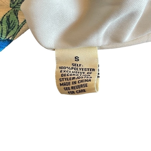 Euc Jealous Tomato summer dress, buttons, flowered, lace detail, size Small. - Picture 15 of 16